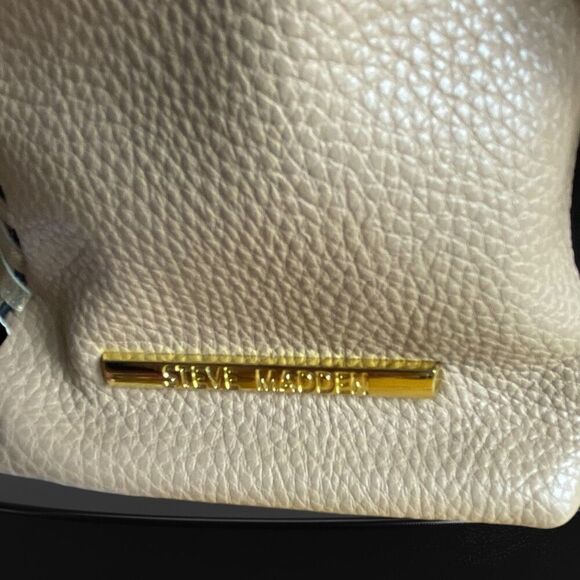 Steve Madden Blennon Cream Peebled Leather Studded Whipstitch Satchel Handbag - Picture 8 of 11